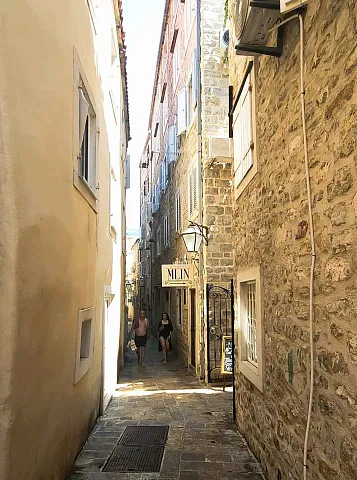 APARTMENT FOR SALE – OLD TOWN BUDVA — photo 12
